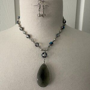 Cookie Lee Glass Beaded Necklace with Teardrop Pendant and Earrings